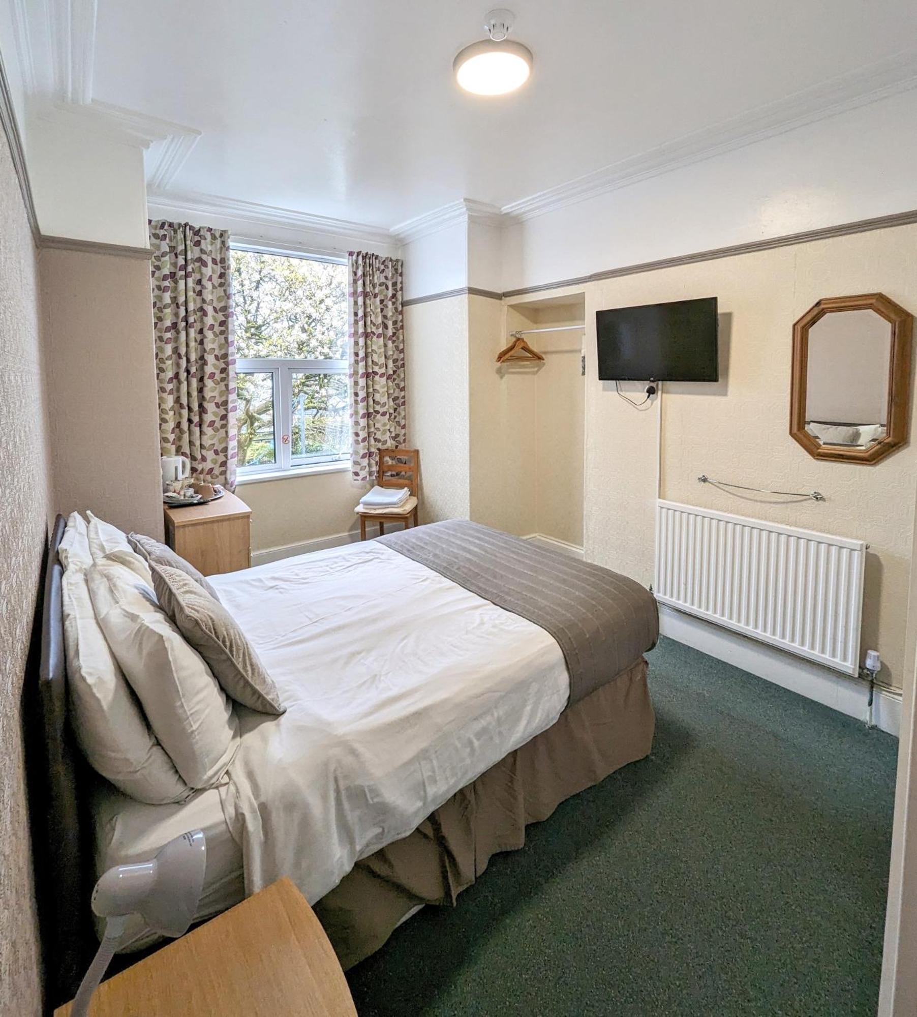 The George Guest House Plymouth Buitenkant foto