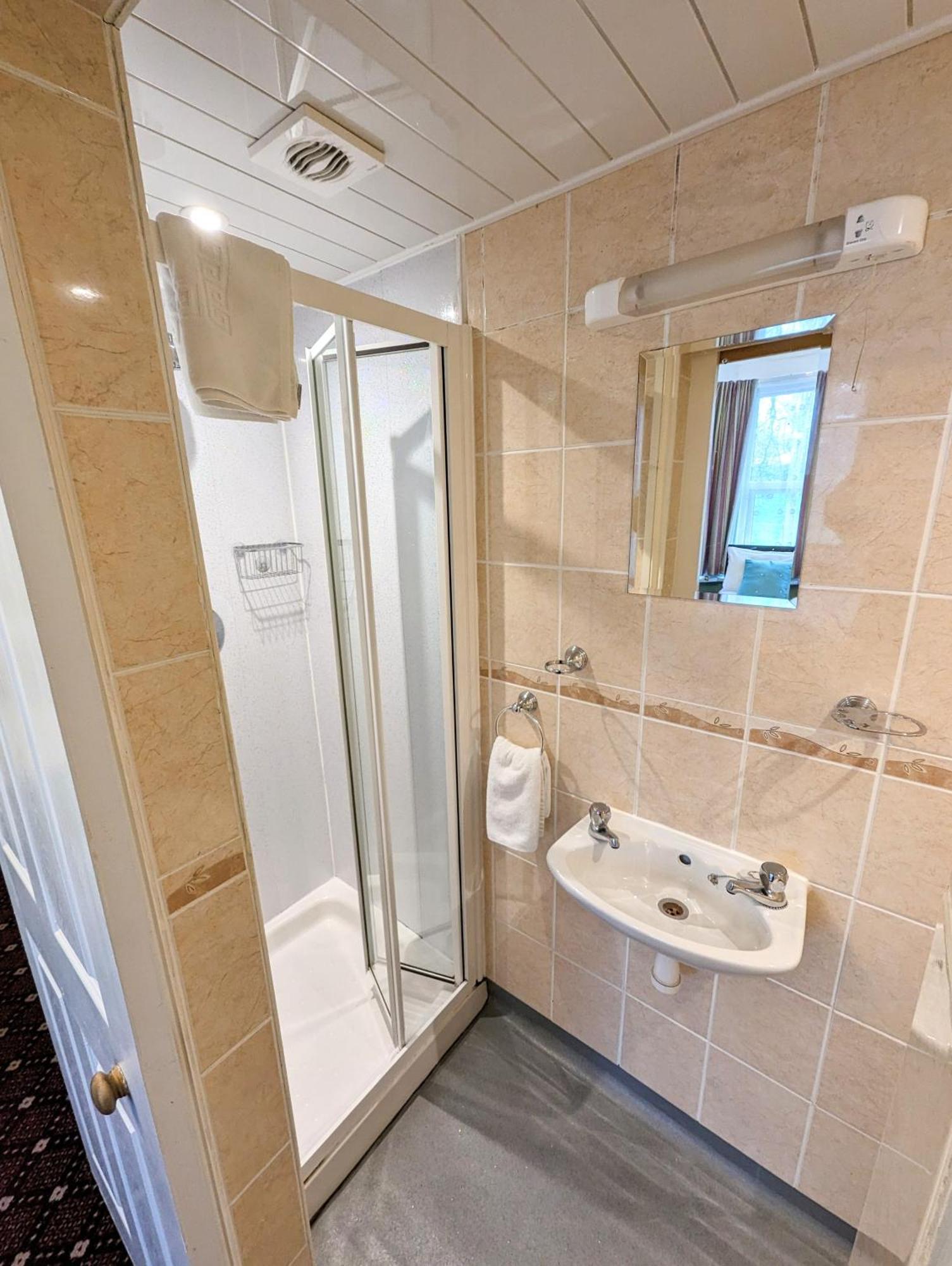 The George Guest House Plymouth Buitenkant foto